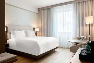 Отель AC Hotel by Marriott Wroclaw Вроцлав Стандартный двухместный номер с 1 кроватью-1