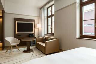 Отель AC Hotel by Marriott Wroclaw Вроцлав Улучшенный двухместный номер с 1 кроватью-2