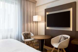 Отель AC Hotel by Marriott Wroclaw Вроцлав Стандартный двухместный номер с 1 кроватью-5