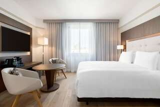 Отель AC Hotel by Marriott Wroclaw Вроцлав Стандартный двухместный номер с 1 кроватью-8
